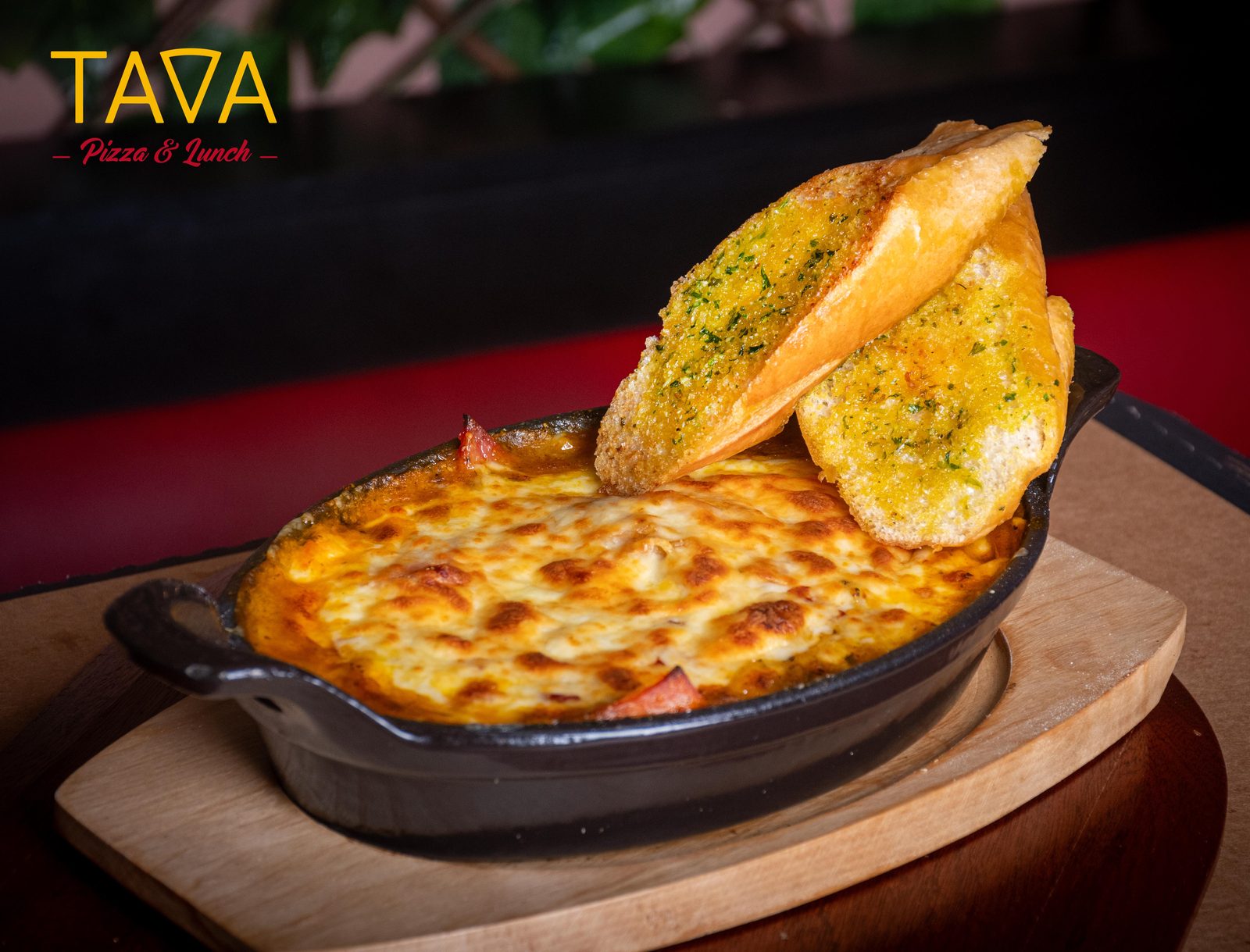 Especialidad TAVA con queso gratinado